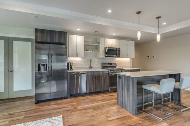 Building Photo - Essex Landing Saugus