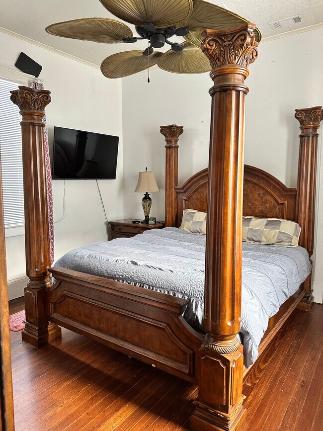 Foto del edificio - 423 Dakin St