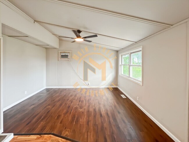 Foto del edificio - 2138 County Rd Y
