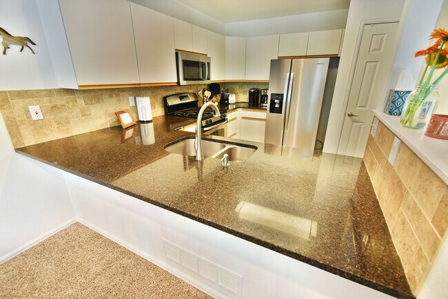 Foto del edificio - 600A Gold Dust Dr