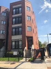 Building Photo - 2355 W Harrison St