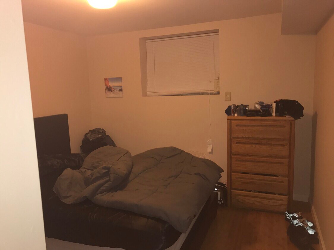 Foto principal - 735 Annadale Rd