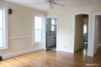 Building Photo - 28 Cottage St