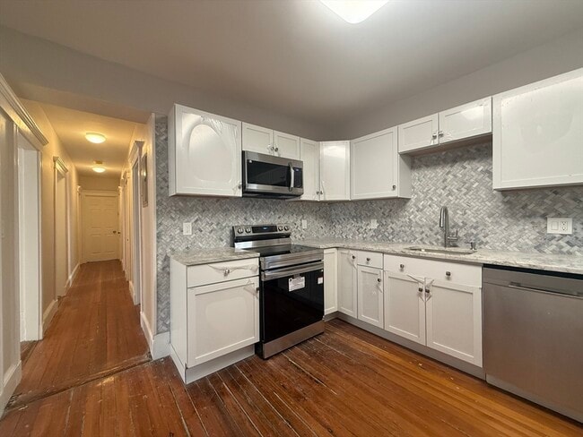 Building Photo - 1544 Dorchester Ave