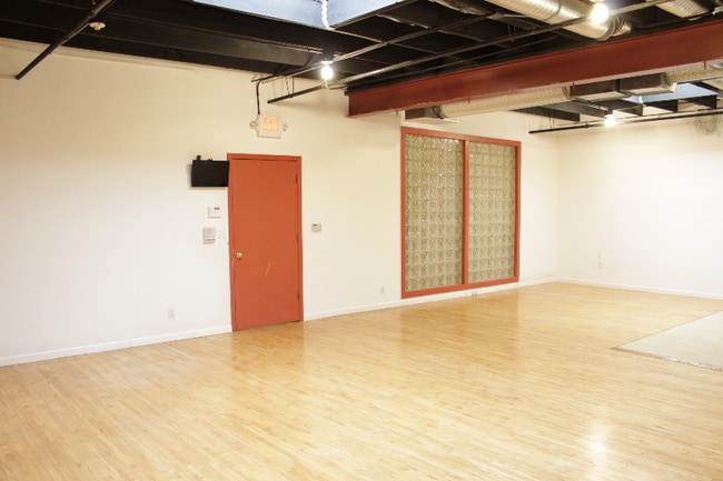 Building Photo - 5401 Alvern Cir