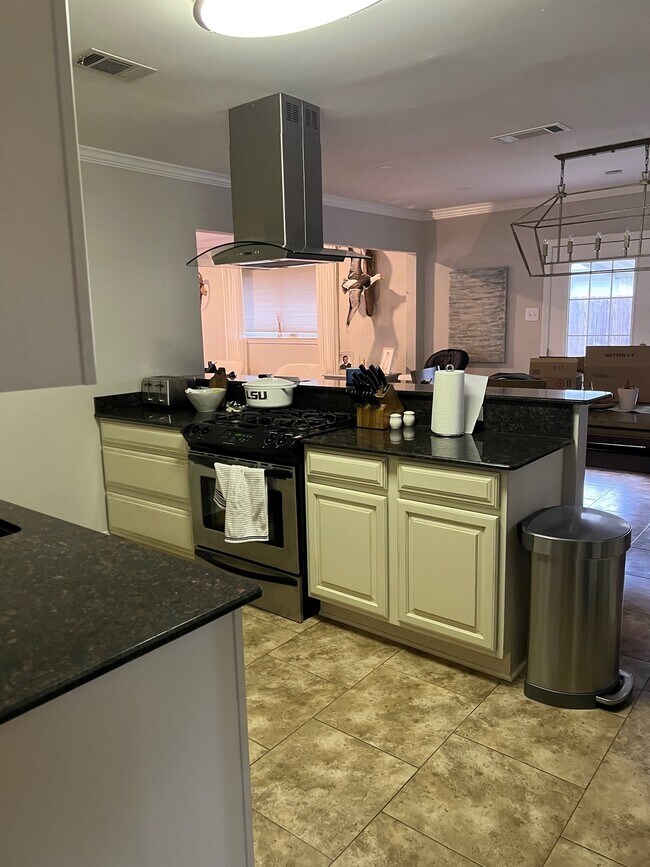 Foto del edificio - 3816 Courtland Dr