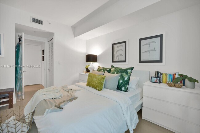 Foto del edificio - 218 SE 14th St