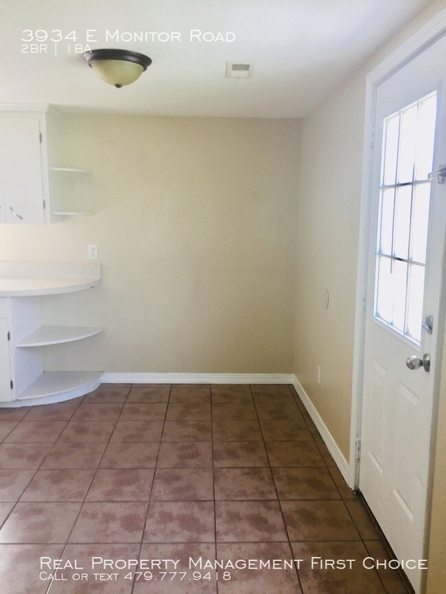 Foto del edificio - 2 Bedroom House for Rent in Springdale!