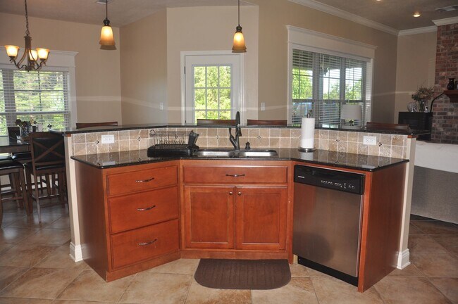 Foto del edificio - 560 Hickory Ridge Rd