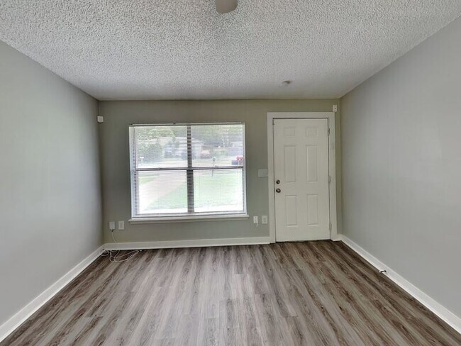 Foto del edificio - 7147 Melvin Rd