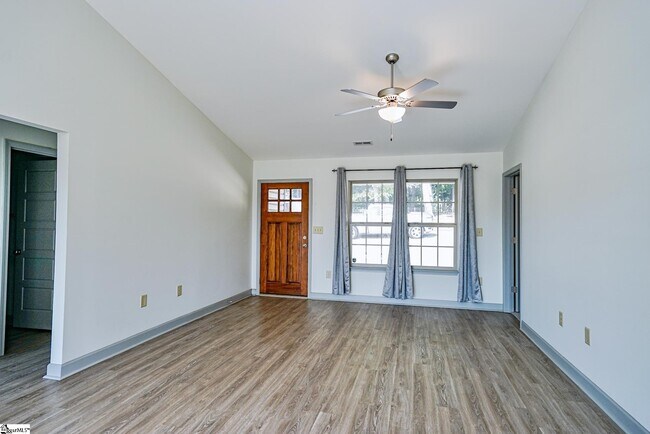 Building Photo - 260 Mabry St