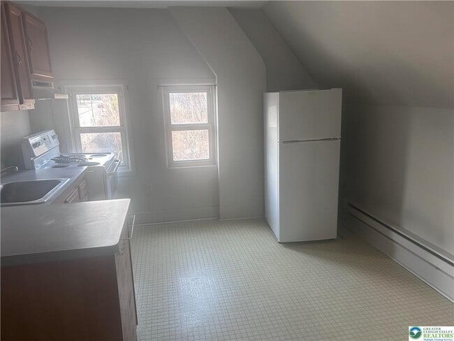 Foto del edificio - 146 W Broad St