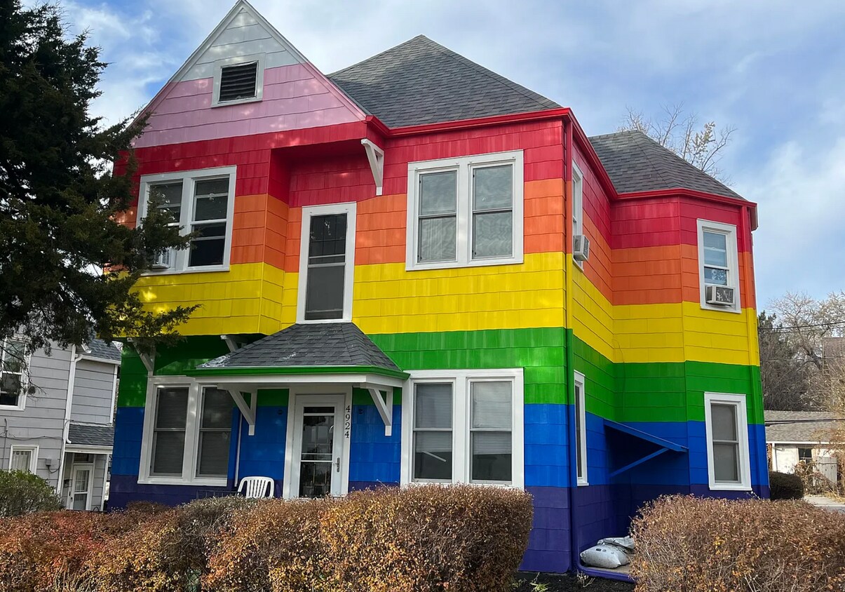 Foto principal - 4924 Davenport St