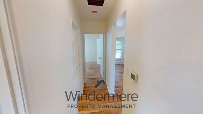Foto del edificio - 421 E Rose St