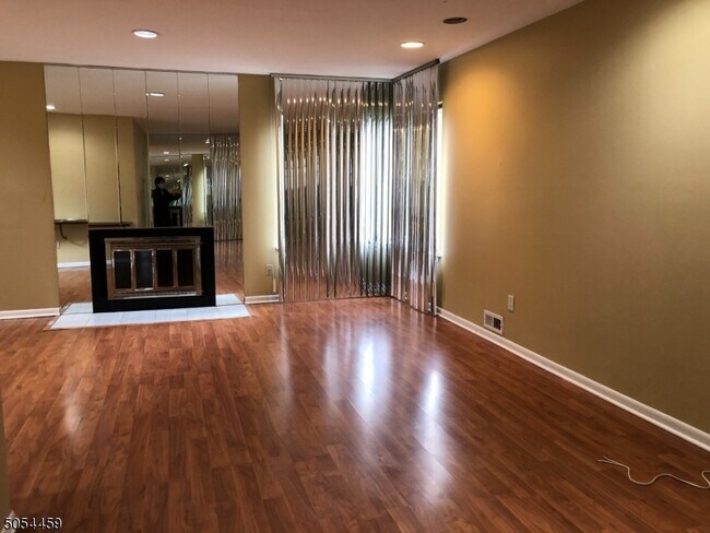 Foto del edificio - 67 Gate House Ln