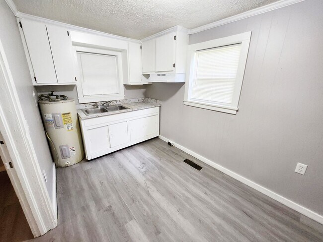 Foto del edificio - 803 Woodard St