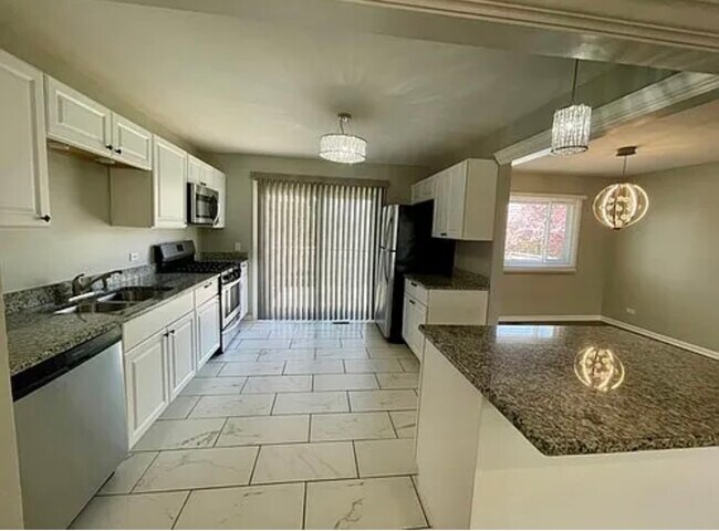 Foto del edificio - 168 Farm Gate Ln