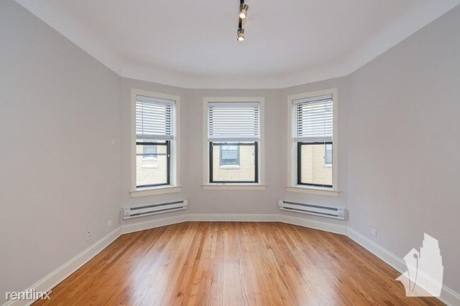 Building Photo - 2321 N Rockwell St
