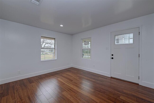 Building Photo - 3019 Friar Point Rd