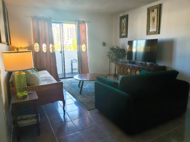 Photo - 1418 Collins Ave Apartment