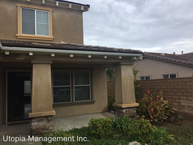 Building Photo - 4 br, 3 bath House - 23682 Canyon Heights Dr