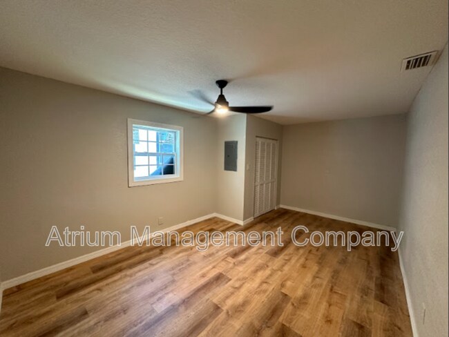 Foto del edificio - 6712 Harper St