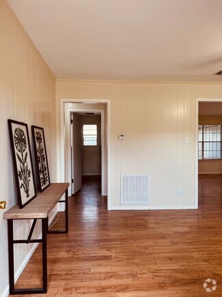Building Photo - 1765 Sheppard Rees Rd