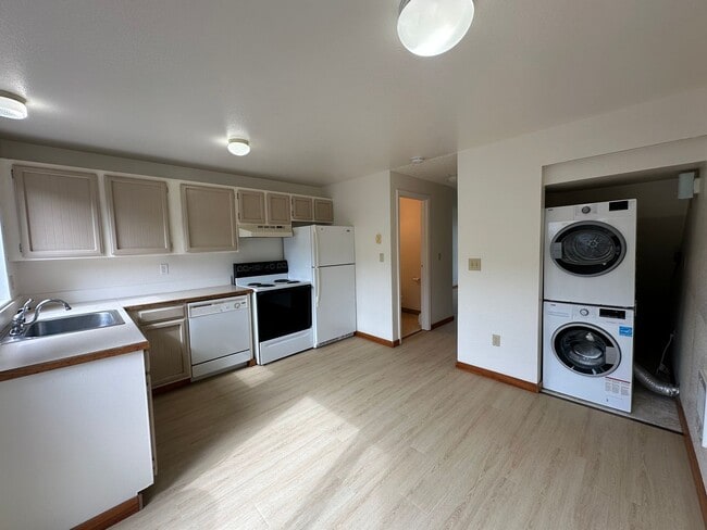 Foto del edificio - 2208 Wilson Ave