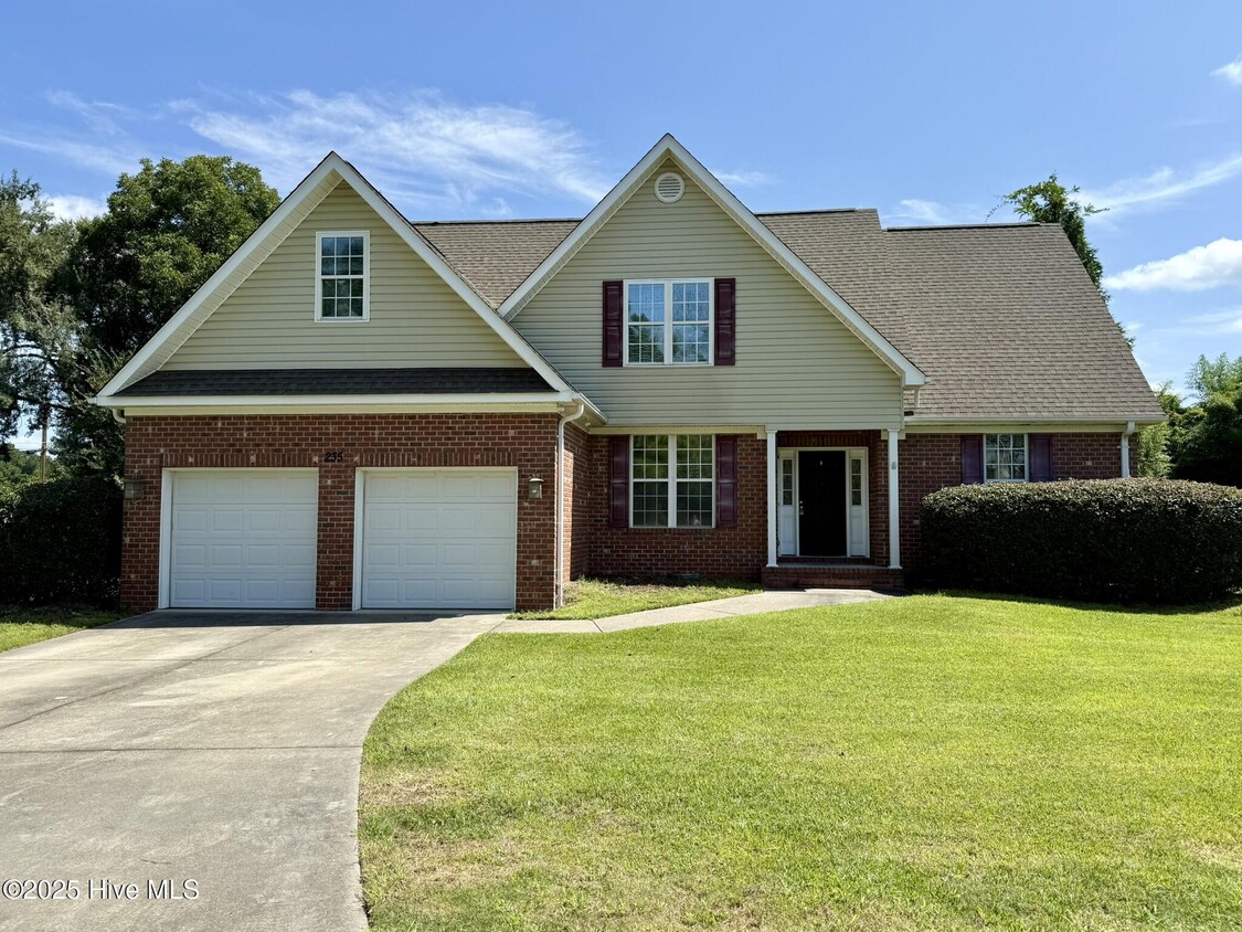 Primary Photo - 235 Kelly Rd