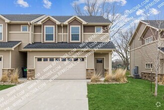 Building Photo - 2701 Bobcat Dr