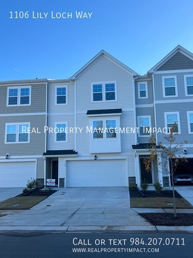 Building Photo - Spacious 4 bedroom 4 Bath Modern Townhome ...