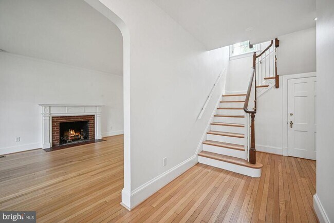 Building Photo - 114 Summerfield Rd