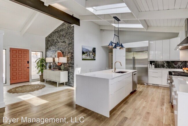 Foto del edificio - 3 br, 2 bath House - 3325 Fairmont Dr