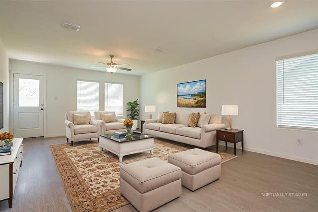 Foto del edificio - 2712 Mistwood Dr