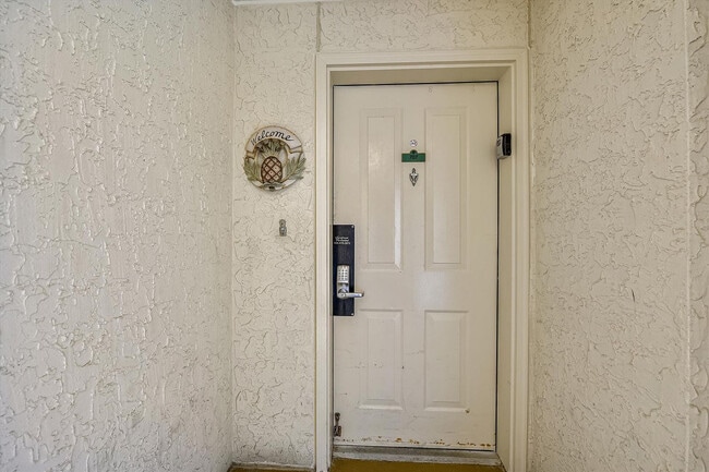 Building Photo - 104 Gulfside Ct