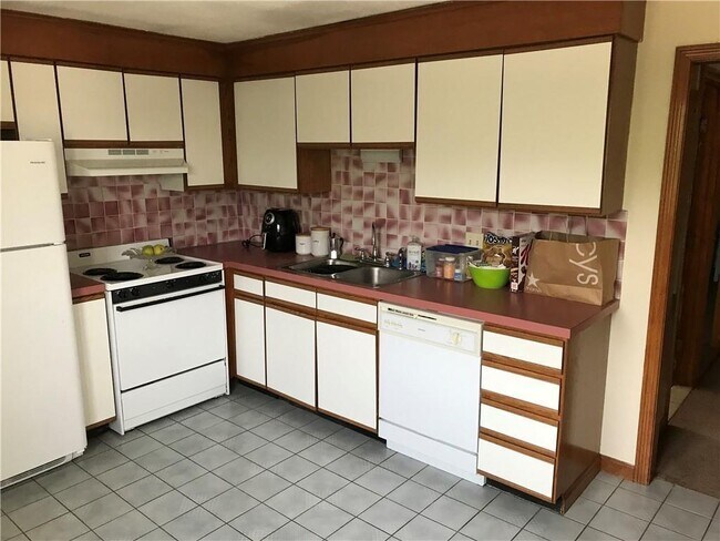 Foto del edificio - 2008 Mineral Spring Ave