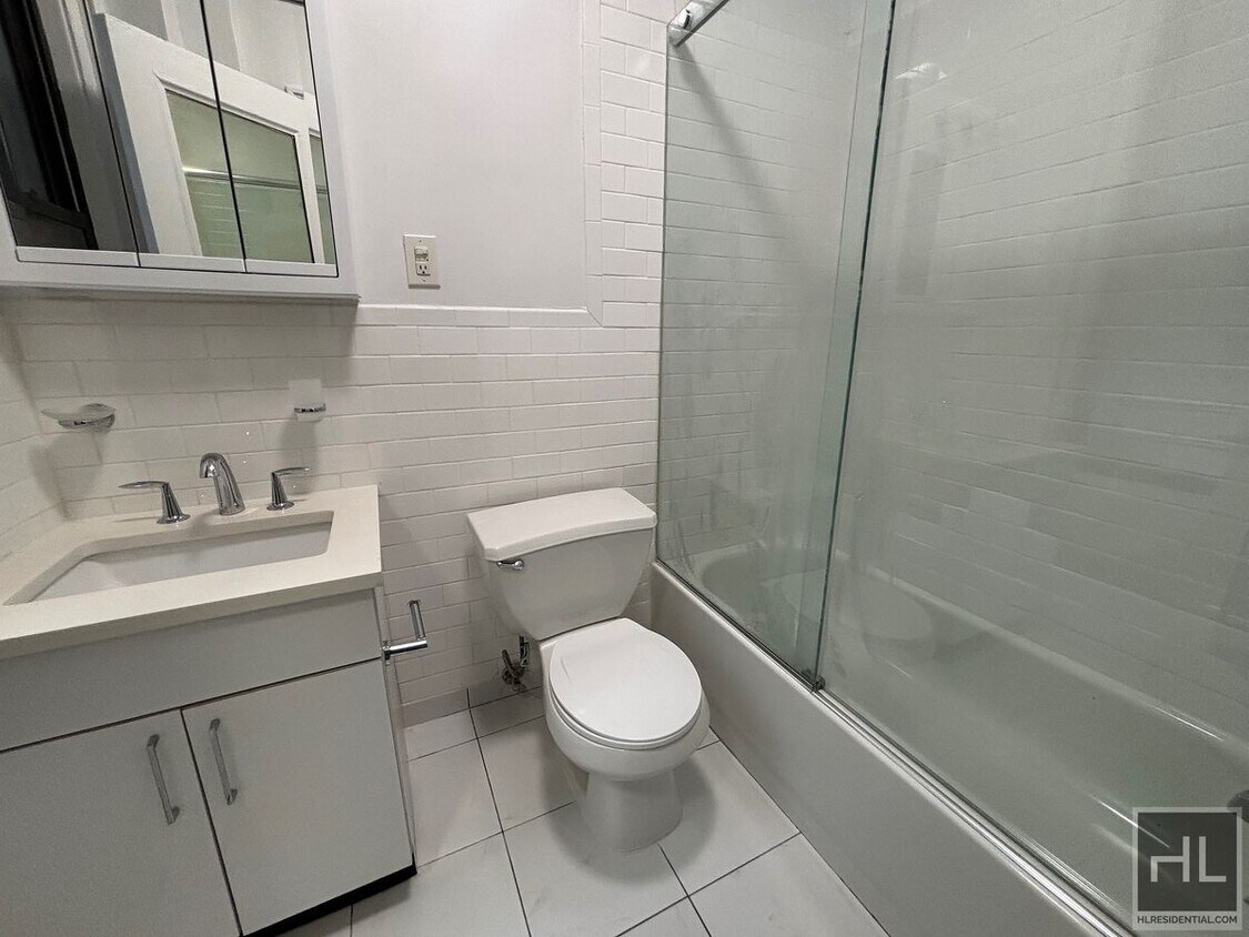 Foto del edificio - EAST 46 STREET