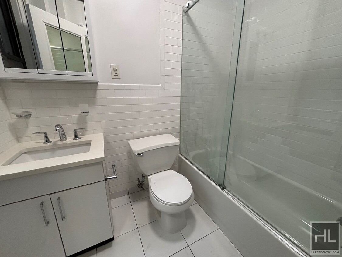 Building Photo - EAST 46 STREET