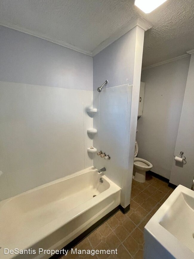 Building Photo - 3 br, 1 bath House - 2310 Salisbury Street