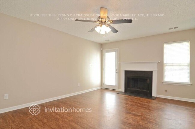 Foto del edificio - 1085 Augusta Woods Dr