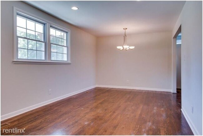 Building Photo - 4 br, 3 bath House - 853 Rose Park Dr
