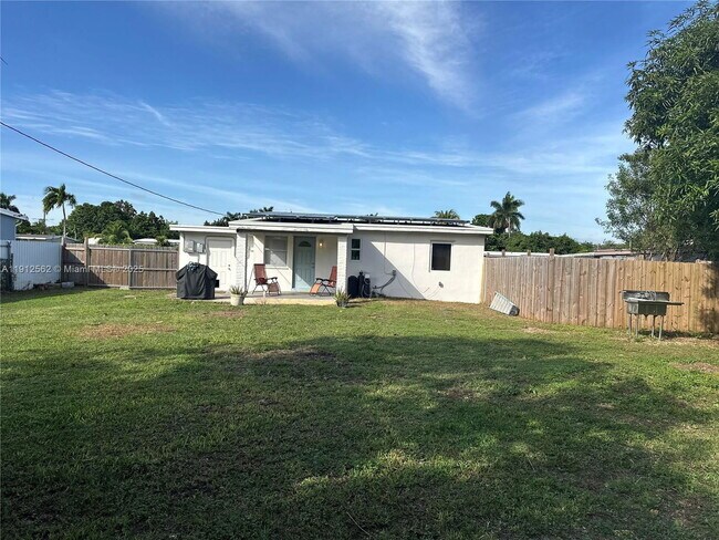 Foto del edificio - 420 NE 12th St