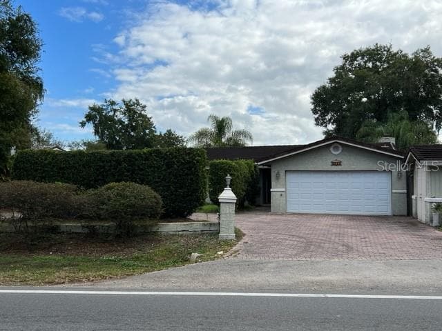 Primary Photo - 2615 S Crystal Lake Dr