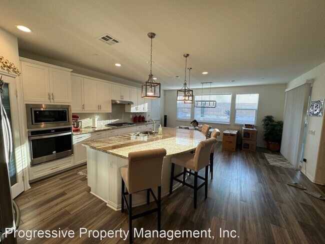 Building Photo - 4 br, 4 bath House - 3064 Via Segovia