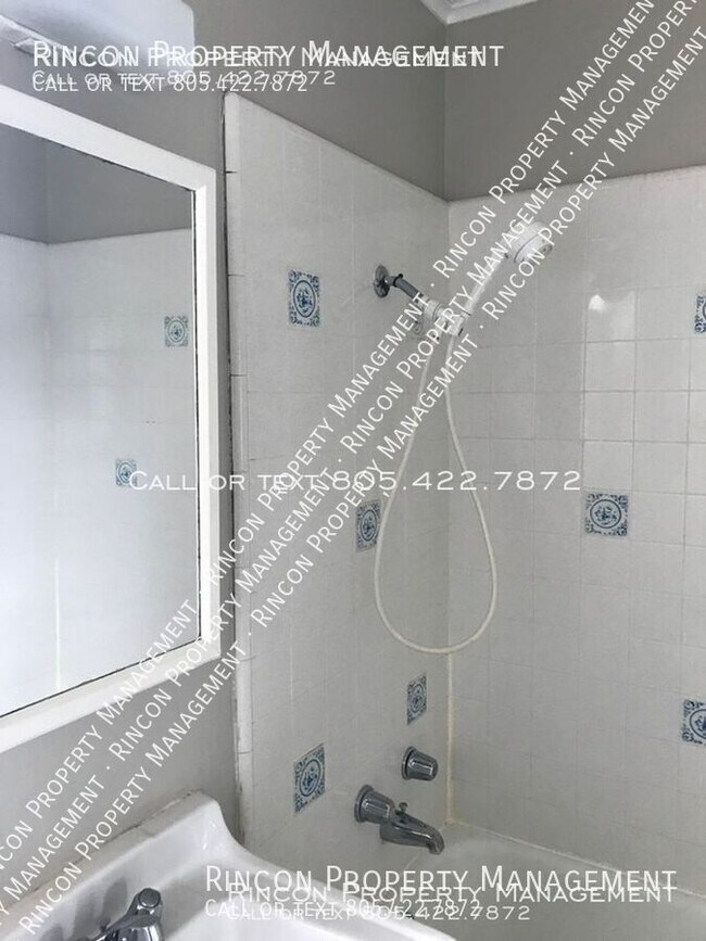 Foto del edificio - Updated 1 Bedroom/1 Bath +  1 Car Garage-C...