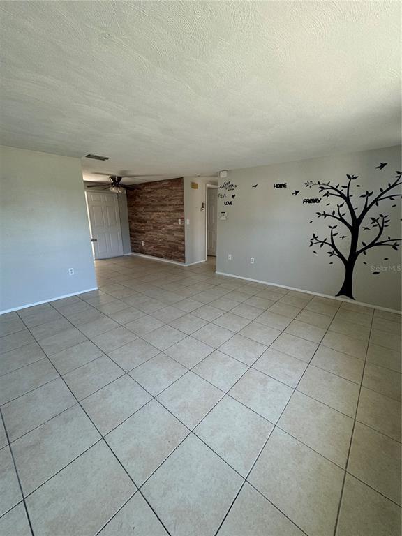 Building Photo - 7735 Foxbloom Dr