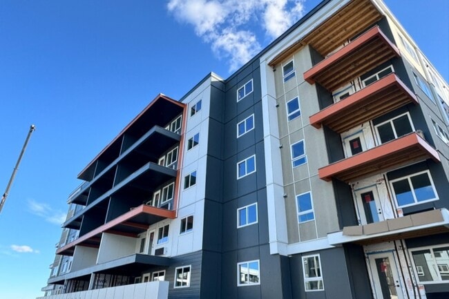 Building Photo - Sage Hill Views