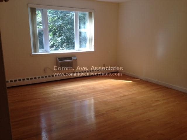 Building Photo - 59 Parkman St