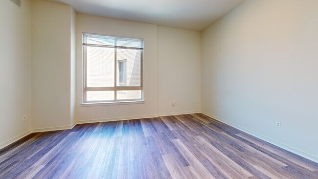 Interior Photo - 1200 East West