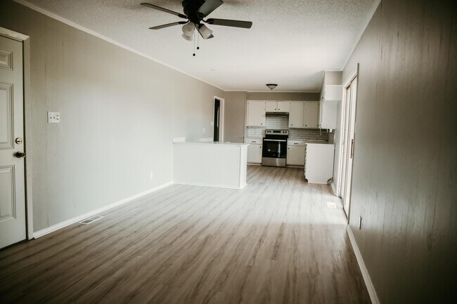 Foto del edificio - 106 Idlewood St